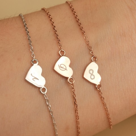 TINY HEART BRACELET